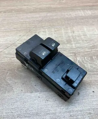 KIA Stonic Electric window control switch 935701H020 3694931000