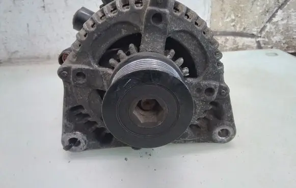 Mazda 3 I Generator/alternator 8688163
