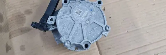 Audi A5 Vacuum pump 06K145100AE