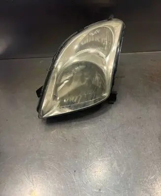 Suzuki Swift I Headlight/headlamp P4432L