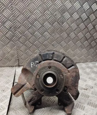 Front wheel hub