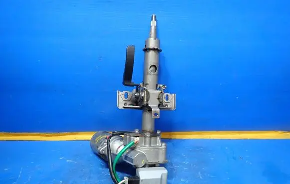 Steering wheel axle set