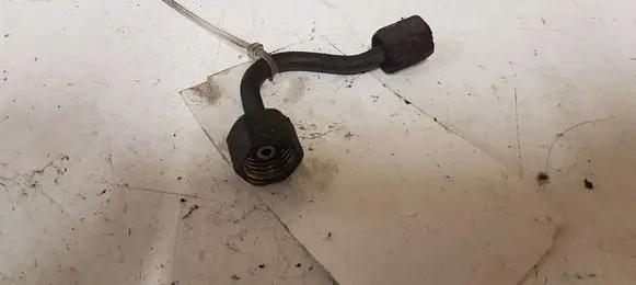 Opel Corsa C Fuel injector supply line/pipe