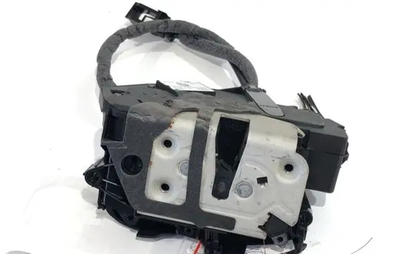 Ford Focus Front door lock BM5A-A21813-AH