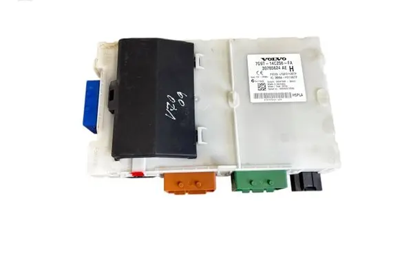 Volvo V70 Fuse module 7G9T14C256FA 30765624AE 3659AF01125TP