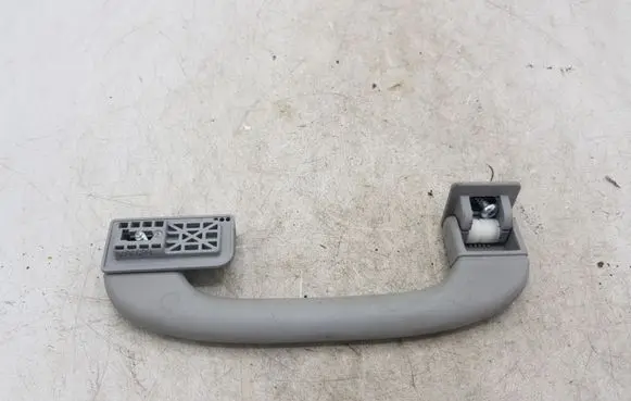 BMW 5 E60 E61 Rear interior roof grab handle 7033662 7033659