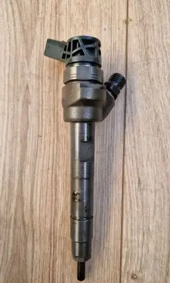 BMW 5 GT F07 Fuel injector 0445110