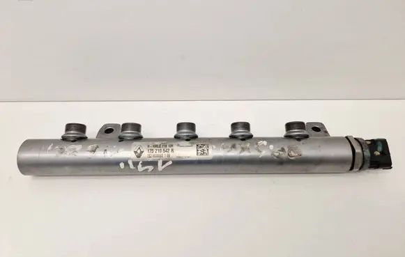 Nissan Qashqai Fuel main line pipe 175210542R 1521600082