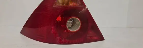 Ford Mondeo Mk III Rear/tail lights 1S7113405A