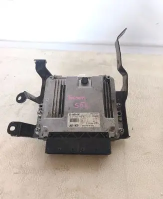 Hyundai Tucson TL Engine control unit/module 391992F571 0281032741