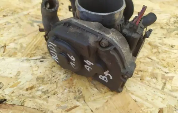 Audi A4 S4 B5 8D Engine shut-off valve 