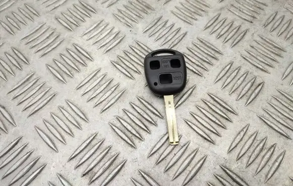 Lexus RX 330 - 350 - 400H Ignition key/card 