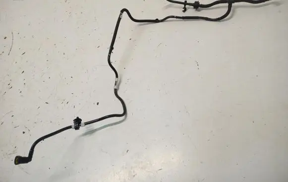Renault Captur Breather hose/pipe 17037310834