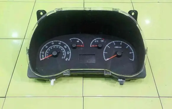 Opel Combo D Speedometer (instrument cluster) 503015160401