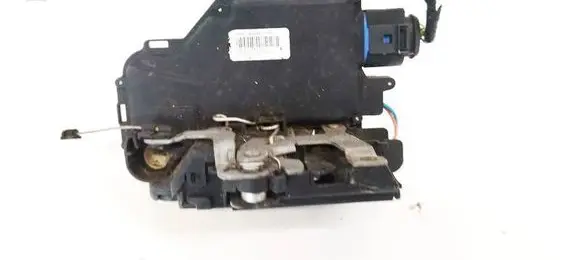 Skoda Octavia Mk2 (1Z) Front door lock 3D2837016S