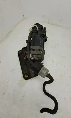 Mercedes-Benz CLS C218 X218 Air suspension compressor/pump A2123200404