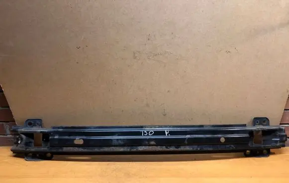 Hyundai i30 Front bumper cross member