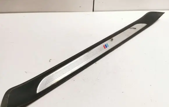 BMW 3 E90 E91 Side skirt rear trim 9071549