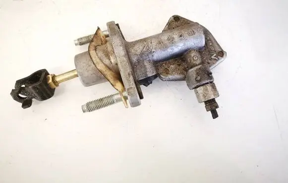Honda Accord Clutch master cylinder 