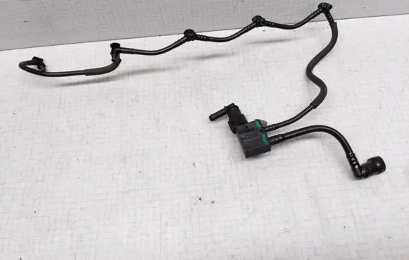Mitsubishi Space Star Fuel return line/hose 