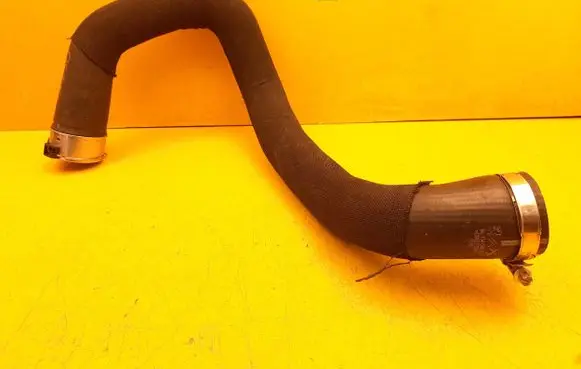 Citroen DS7 Crossback Engine coolant pipe/hose 9813408480