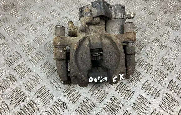 Subaru Outback (BS) Rear brake caliper 26620AL030