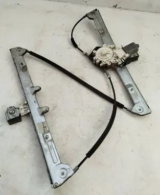 Mitsubishi Colt Front door window regulator with motor 5713A134 0130822207