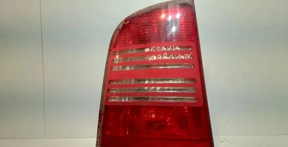 Skoda Octavia Mk1 (1U) Rear/tail lights 1U9945111C 1U9945095C