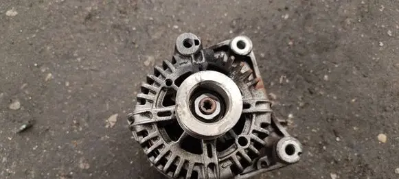 BMW X5 E53 Generator/alternator 437452