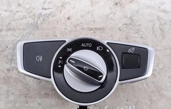 Mercedes-Benz C W205 Light switch A2059057007