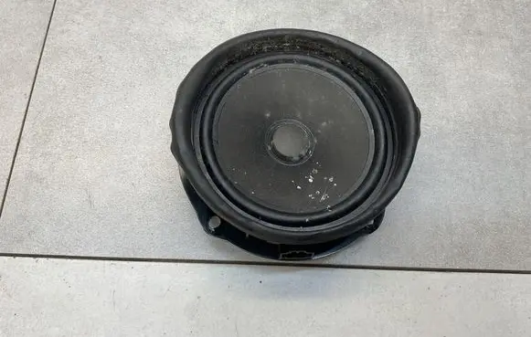 Skoda Octavia Mk3 (5E) Front door speaker 5E0035411J
