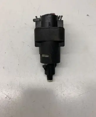 Volkswagen Polo IV 9N3 Brake pedal sensor switch 6Q0945511