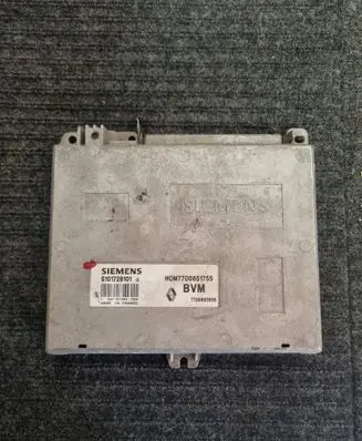 Renault 19 Engine control unit/module S101728101D 7700863556 7700851755