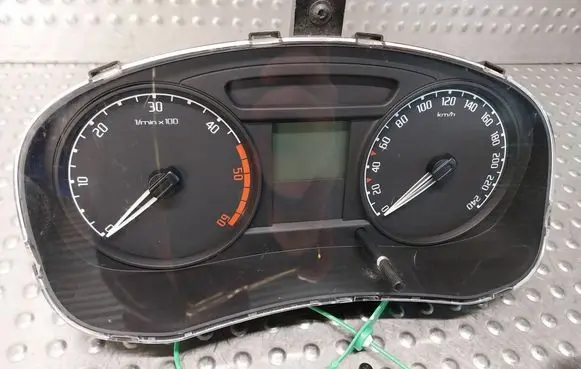 Skoda Fabia Mk2 (5J) Speedometer (instrument cluster) 5J0920801C