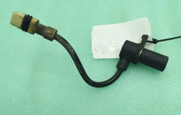 Porsche 911 996 ABS brake wheel speed sensor 99660640600