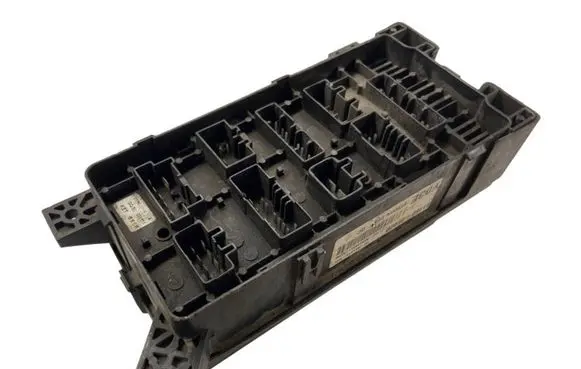 KIA Sorento Fuse module 911603E020 10031113031 Y03E