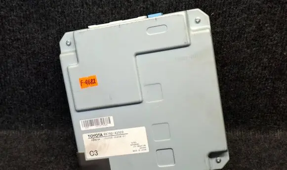Toyota RAV 4 (XA40) Parking PDC control unit/module 8679242020