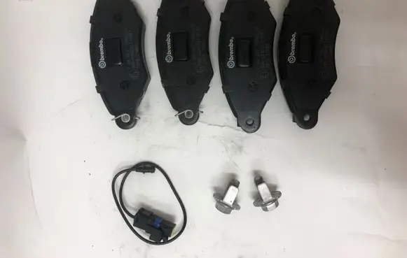 Renault Kangoo I Brake pads (front) P68042 BPA064301 598325