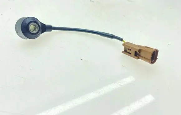 Subaru Legacy Detonation knock sensor KNE26