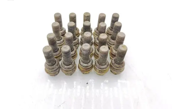 Volkswagen Transporter - Caravelle T5 Nuts/bolts 