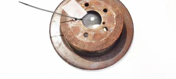 Subaru Legacy Rear brake disc neventiliuojamas