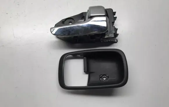 Mitsubishi Outlander Front door interior handle MR503942