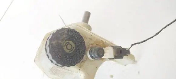 Volkswagen PASSAT B4 Brake fluid reservoir 03350882762