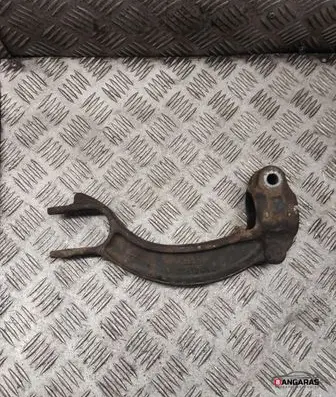 Audi A4 S4 B8 8K Lower shock absorber bracket 8k0413k