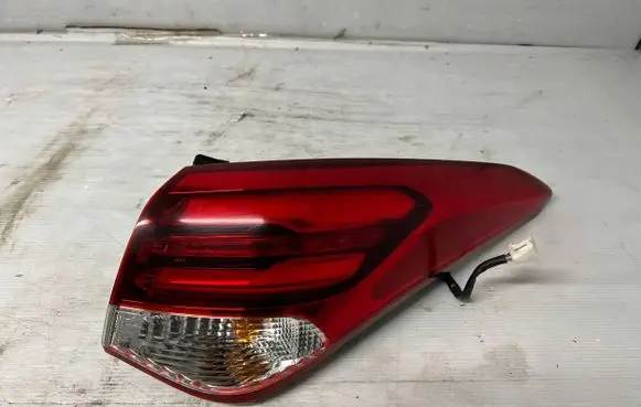 Hyundai i40 Rear/tail lights 92402-3Z6