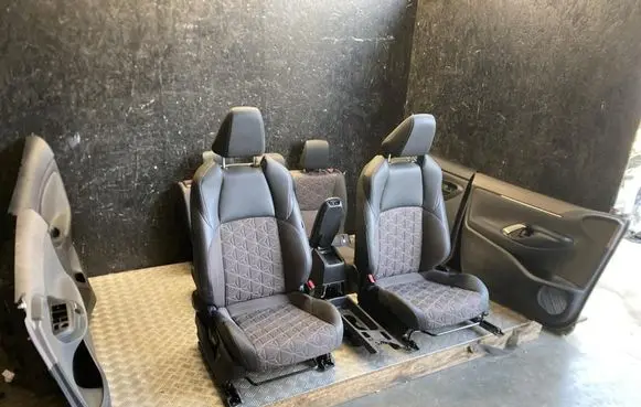 Toyota Yaris Cross Seat set