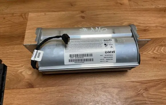 BMW 5 E60 E61 Passenger airbag 397039708134 600955100G 09B225UA0038S