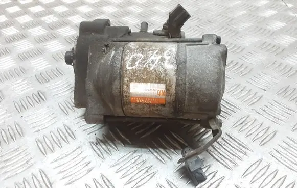 Toyota Yaris Starter motor 2810033050