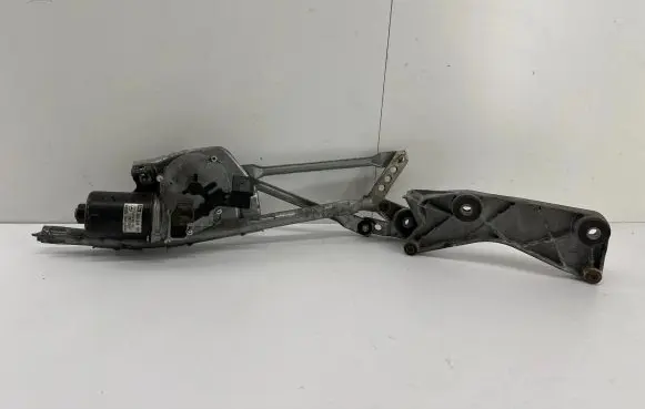 Mercedes-Benz ML W164 Front wiper linkage and motor A1648201742 404930 4465N