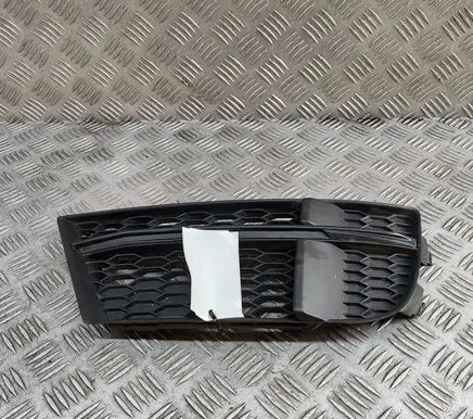 Audi A3 S3 8V Front grill 8V3807682Q